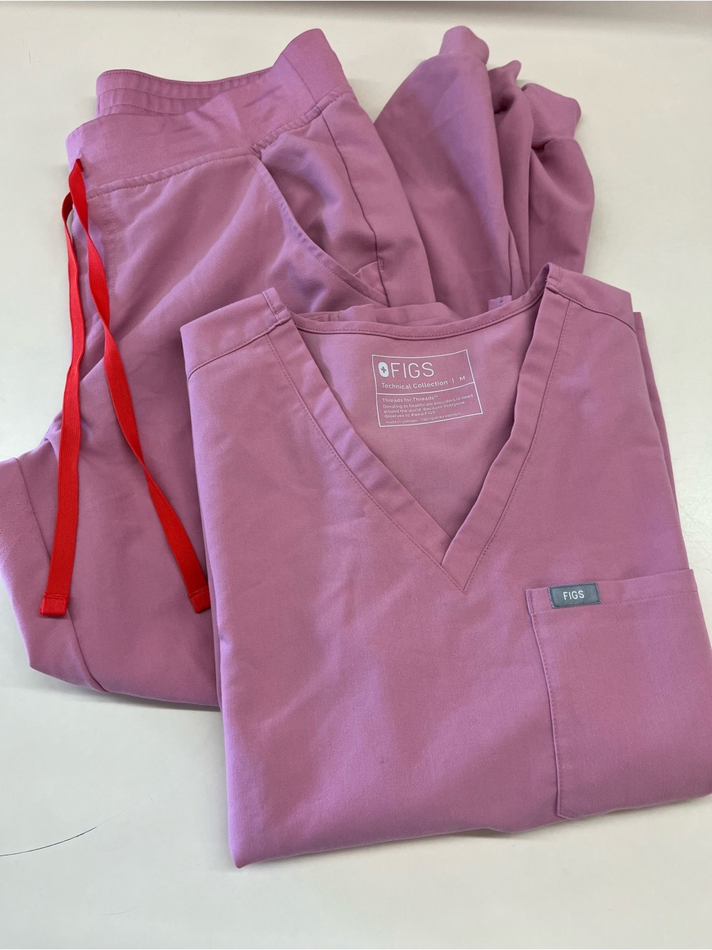 FIGS Scrub Set Medium Chalk Pink